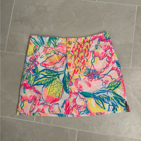Lilly Pulitzer Nicki Skort in Fiesta Bamba Size 2 - Picture 2 of 12